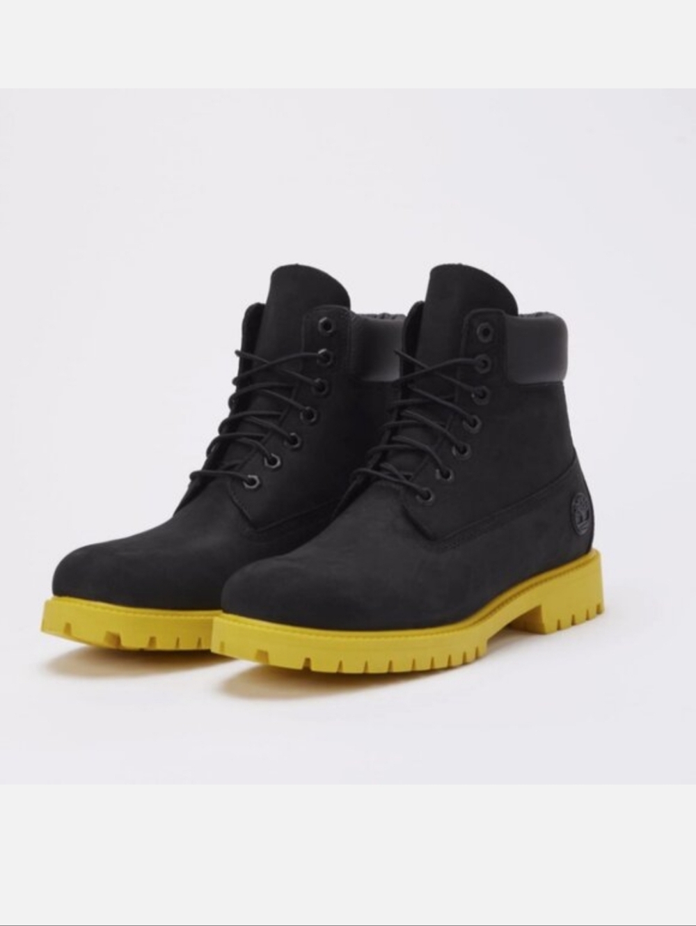 Timberland 6" Black with yellow Sole